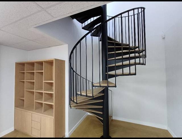 INDUSTRIAL FOR SALE IN KNOPPIESLAAGTE